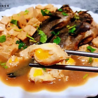 #太太乐鲜鸡汁芝麻香油鹌鹑蛋豆腐炖黑鱼的做法图解12