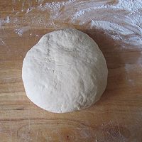 木鱼花虾仁披萨的做法图解8