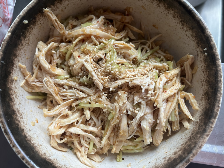 手撕鸡胸肉的做法
