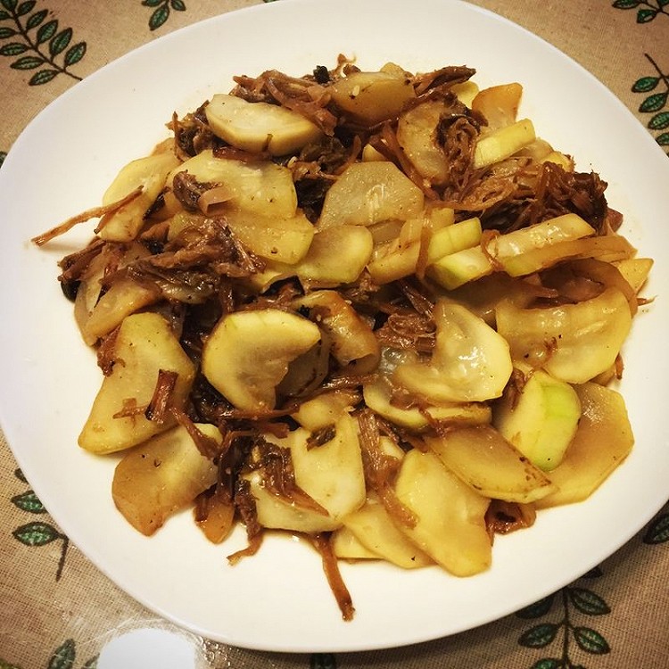 梅干菜炒夜开花的做法