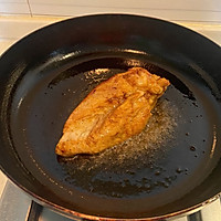 妈妈的专属香煎鸡胸肉的做法图解3
