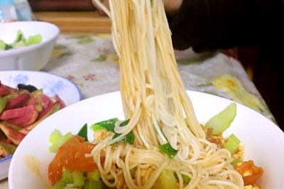 西红柿鸡蛋面