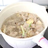#葱伴侣豆瓣酱能蘸善炒#石斛莲藕玉米鸡汤的做法图解6
