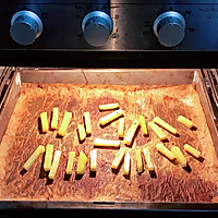 简单易做的烤箱版薯条的做法图解3