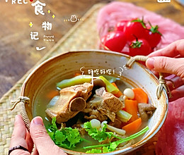 #圣迪乐鲜蛋杯复赛#菌菇排骨汤的做法