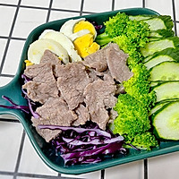 #321沙拉日#高颜值低脂简餐：牛肉鲜蔬沙拉的做法图解7