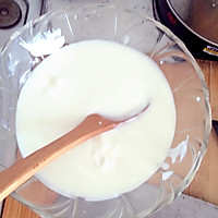 炒酸奶的做法图解2