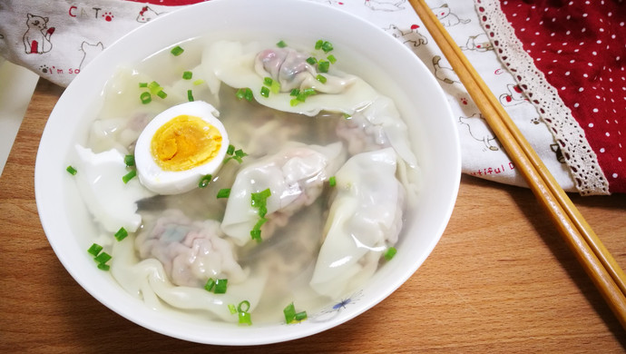 苋菜肉馅馄饨