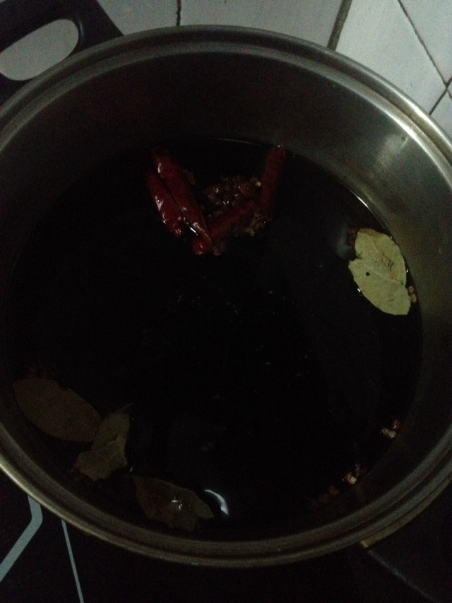 卤蛋的做法图解3