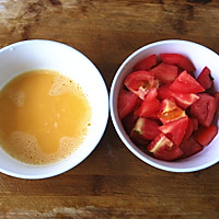 番茄紫菜蛋汤的做法图解2