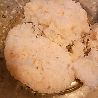 银耳桃胶红枣枸杞羹的做法图解1
