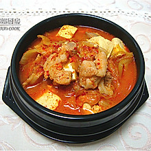 寒冷的天气里给你温暖：韩国泡菜汤