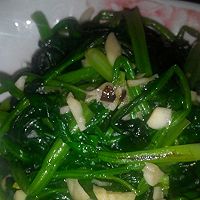 清炒菠菜的做法图解1