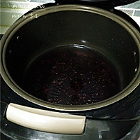 【延年益寿】枸杞黑米饭的做法图解2