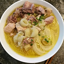 炖鸡面