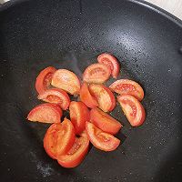 番茄鸡蛋生菜汤面的做法图解3