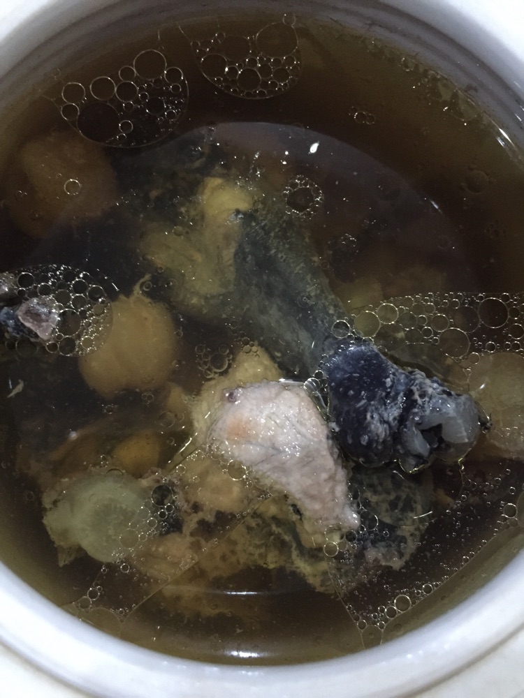 花旗参乌鸡汤