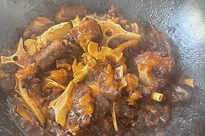 红烧牛尾