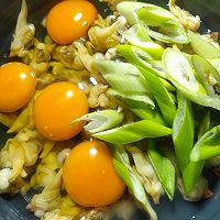 #刘畊宏女孩减脂饮食#无油版蛤蜊肉爆鸡蛋的做法图解4
