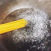 减脂 | 牛油果青酱意面的做法图解1