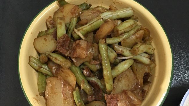 土豆炖豆角的做法