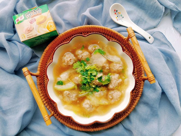 冬瓜肉丸汤，喝完暖暖过寒冬的做法
