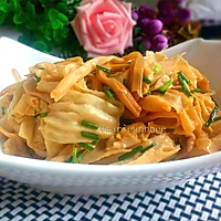 豆腐皮炒黄花菜的做法图解6