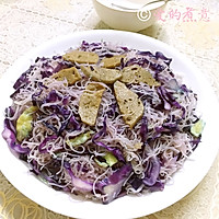 紫甘蓝炒米粉的做法图解6