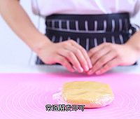 经典广式莲蓉蛋黄月饼，与家人共享中秋味道的做法图解4