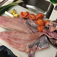 #餐桌上的春日限定#贵州酸汤鱼的做法图解1
