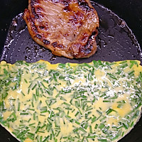 #春日尝鲜#韭菜鸡蛋饼的做法图解12