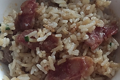 排骨香肠煲仔饭