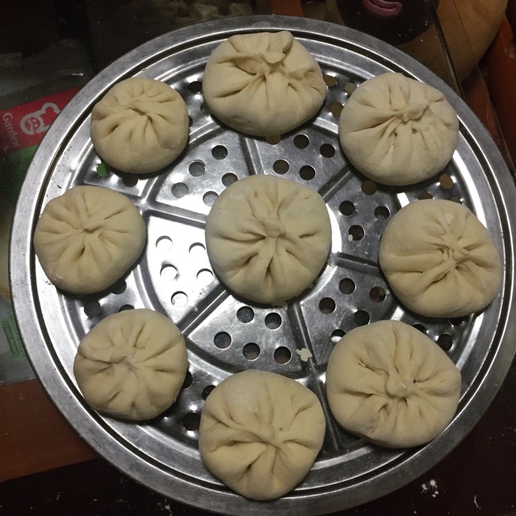 包子（虾仁鲜肉包）的做法图解6