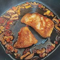 香辣红烧鱼腩的做法图解4