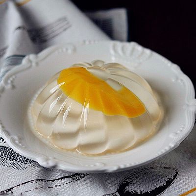 黄桃罐头的终极吃法 ——黄桃果冻，黄桃仙草冻