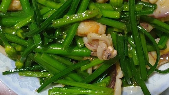 韭菜花炒海鲜