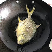 红烧金鲳鱼的做法图解2