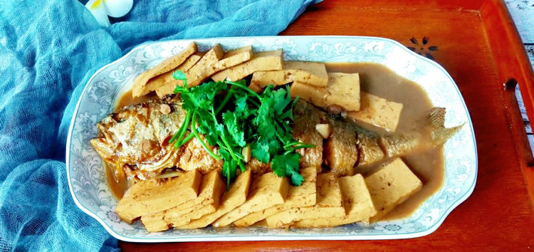 黄鱼烧豆腐的做法