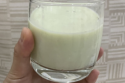 牛油果香蕉奶昔