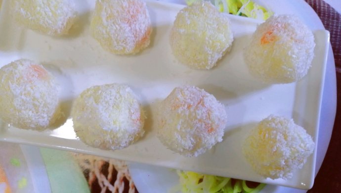 自制宝宝健康无添加辅食奶香椰丝土豆球