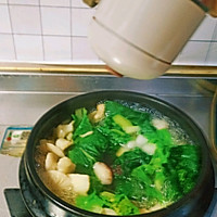 云南百花宴～油菜花菌汤的做法图解4