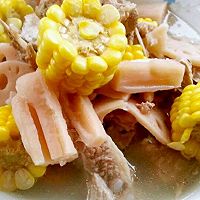 李孃孃爱厨房之一一玉米、莲藕排骨汤的做法图解4