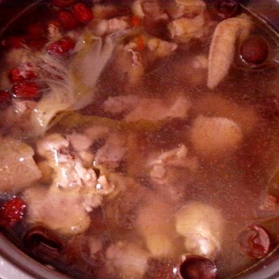 香菇炖鸡肉汤（懒人快食谱）