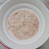 青红椒炒肥肠的做法图解4