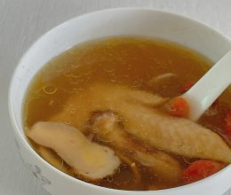 #米饭最强CP#养颜养胃的松茸鸡汤的做法