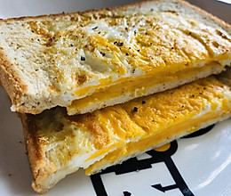 美味鸡蛋奶酪三明治的做法