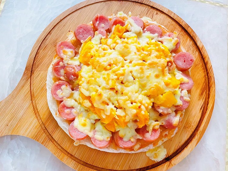 「手抓饼披萨」的做法