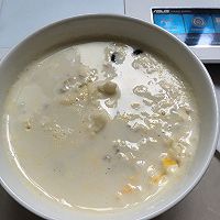 奶香鸡蛋燕麦红豆粥的做法图解2