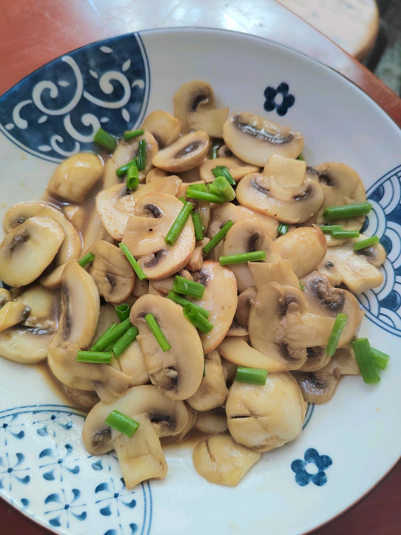 清炒蘑菇怎么做_清炒蘑菇的做法_豆果美食