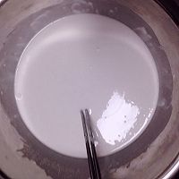 椰芒清香玫瑰冰皮月饼的做法图解2